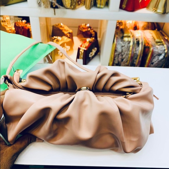 Cloud bag - Picture 3 of 4